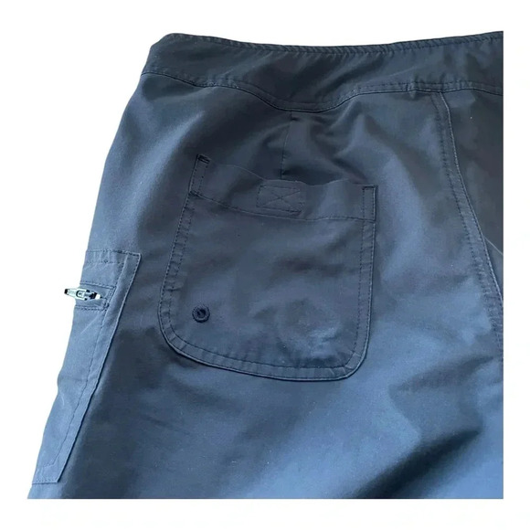 L.L Bean UPF 50+ Charcoal Gray Hiking Shorts Size 10 Women - Picture 9 of 10